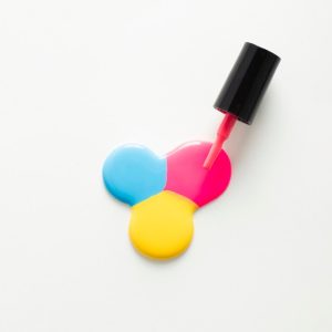 Лак для ногтей: Искусство красоты и ухода за собой