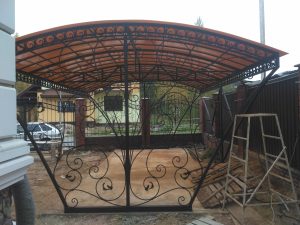 Автонавесы: Защита вашего авто от непогоды