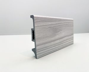 Широкий напольный плинтус: стильный и практичный элемент интерьера