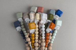 Удобство держателей для пустышек: практичность и преимущества