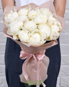 Пионы: Очарование и уход за роскошными цветами