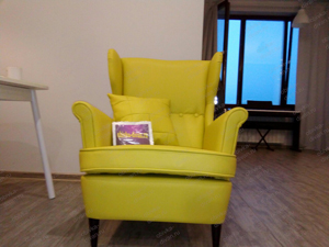 Обивка мебели: виды материалов и их особенности