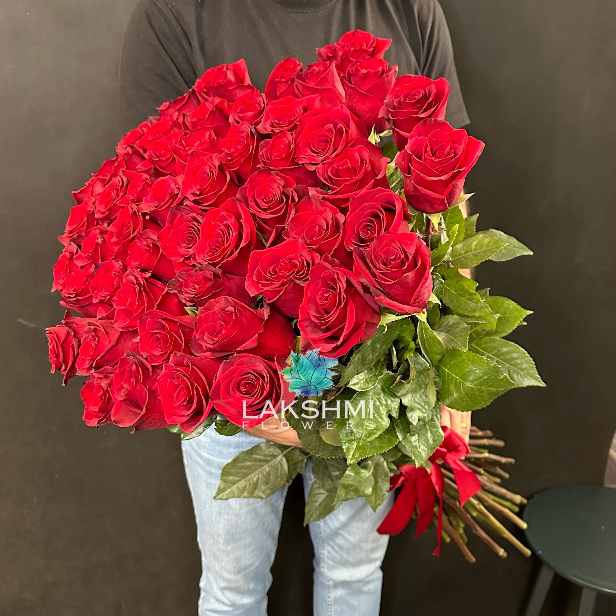 Доставка цветов: Искусство дарить радость