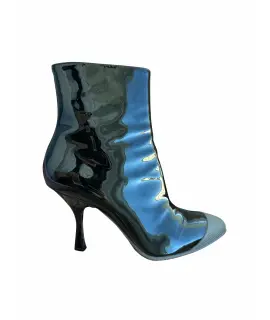 Стиль с характером: элегантность и игривость в каждом шаге