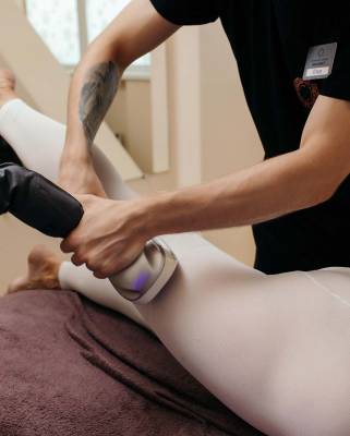 Вакуумно-роликовый массаж тела: преимущества и недостатки